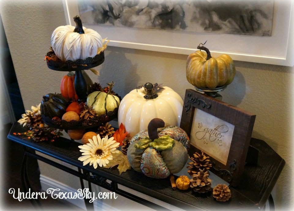 Fall Accent Table Decor Under a Texas Sky