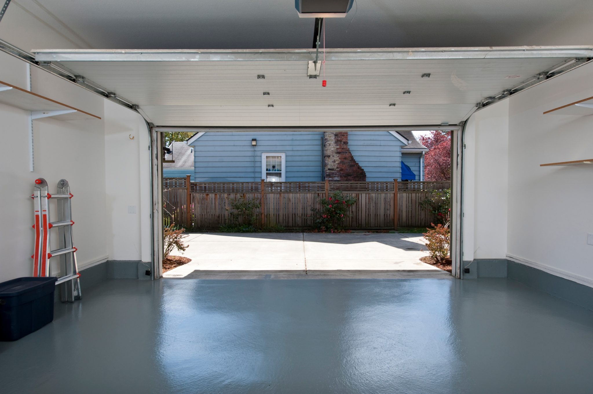 Make Your Garage Feel Comfortable Under a Texas Sky